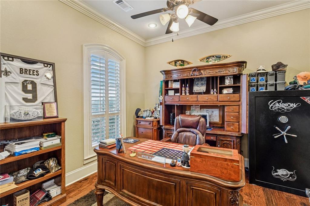 749 S CORNICHE DU LAC Street