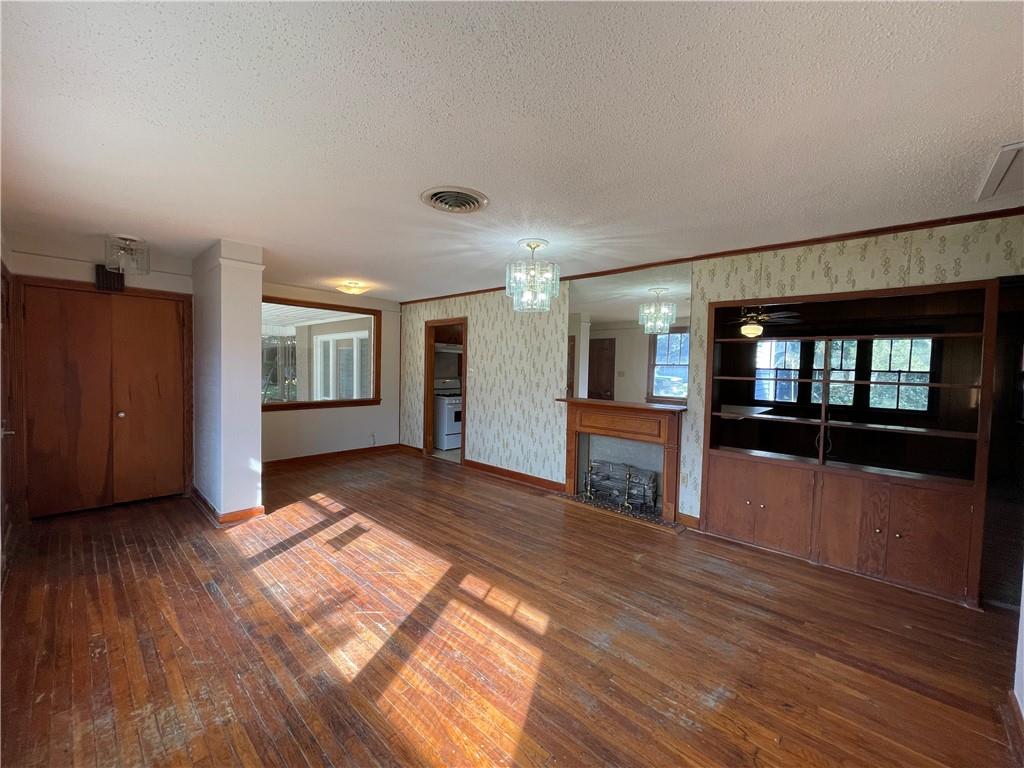 65 WILLOW Drive