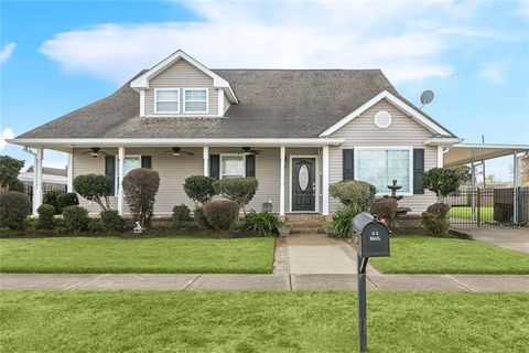 416 RIESS Place Chalmette LA 70043