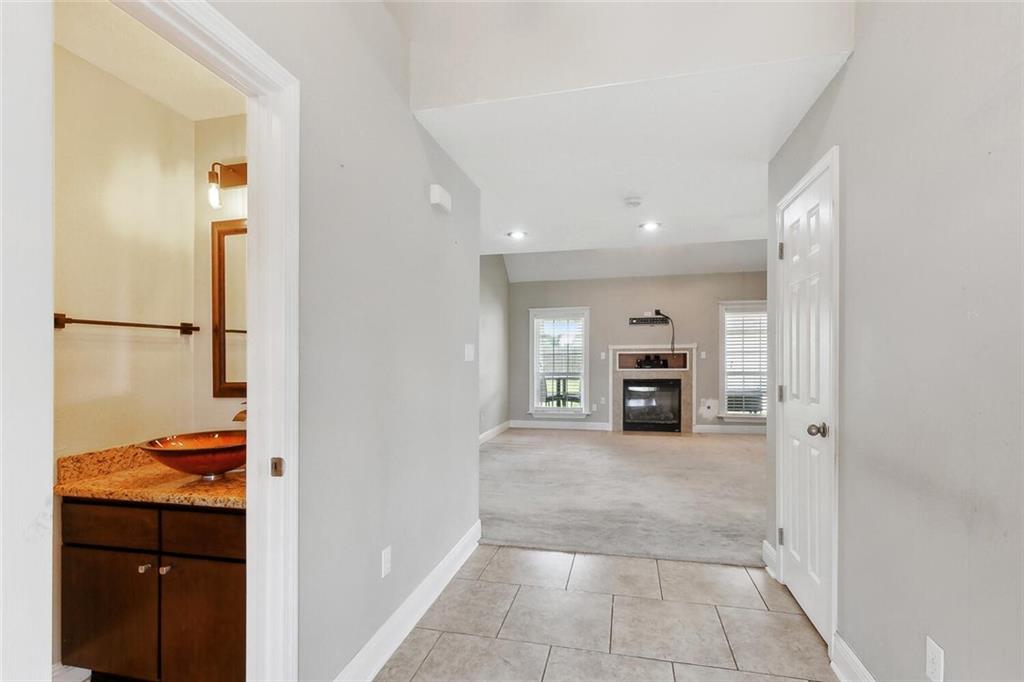 3405 MOSS Lane