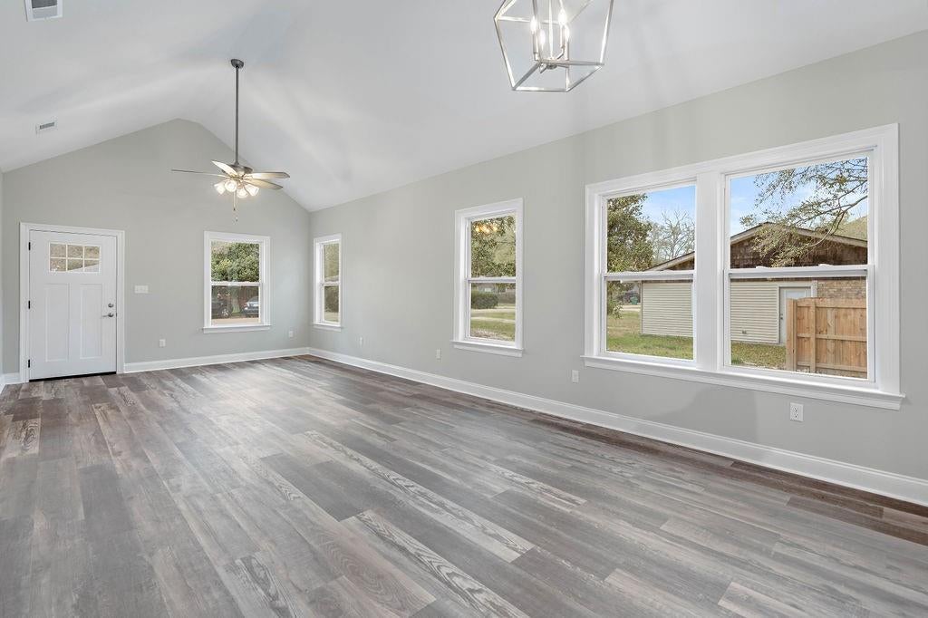 66321 MARKHAM Drive