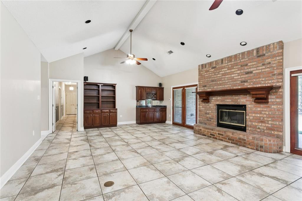 22399 LONGLEAF Drive