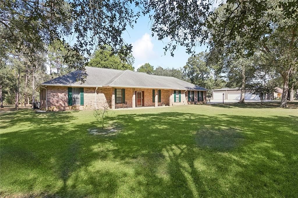 22399 LONGLEAF Drive
