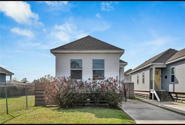2208 HUEY P LONG AVE, GRETNA, LA 70053 - Image 44fa8ca4c4168949f464f0bbe91c5254/4094140544