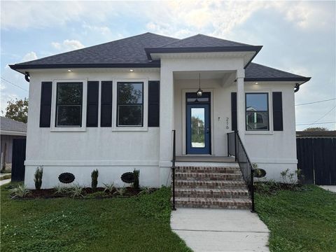 216 BEAR Drive Arabi LA 70032