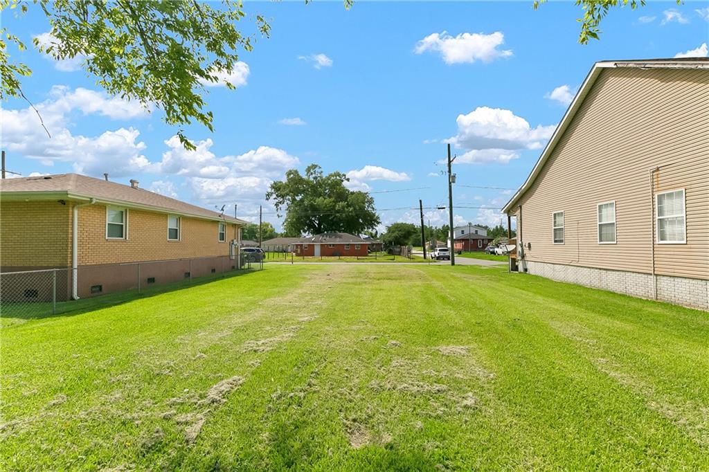 2147 BEACHHEAD Lane