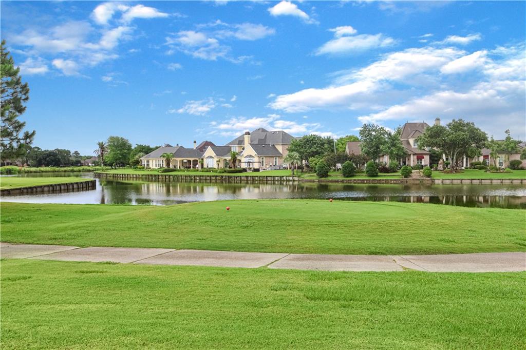 244 MASTERS POINT Court