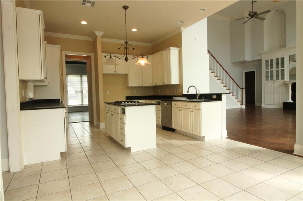 120 OAK MANOR Lane