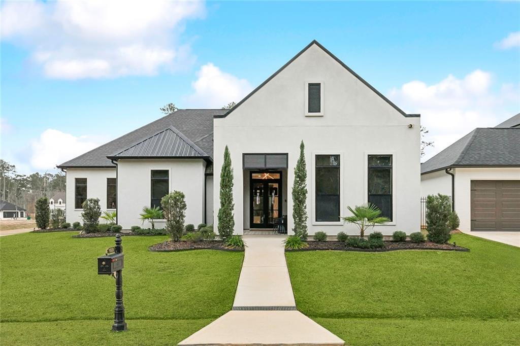 6013 TWIN RIVER Lane