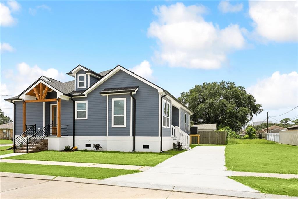 3016 PECAN Drive