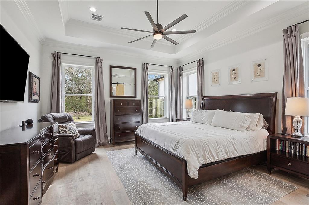 Belle Chasse, Louisiana 70037, United States, 5 Bedrooms Bedrooms, ,5 BathroomsBathrooms,Residential,Pending,50361