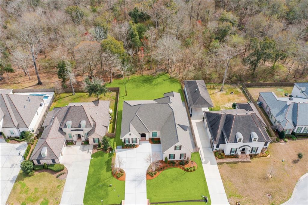 Belle Chasse, Louisiana 70037, United States, 5 Bedrooms Bedrooms, ,5 BathroomsBathrooms,Residential,Pending,50361