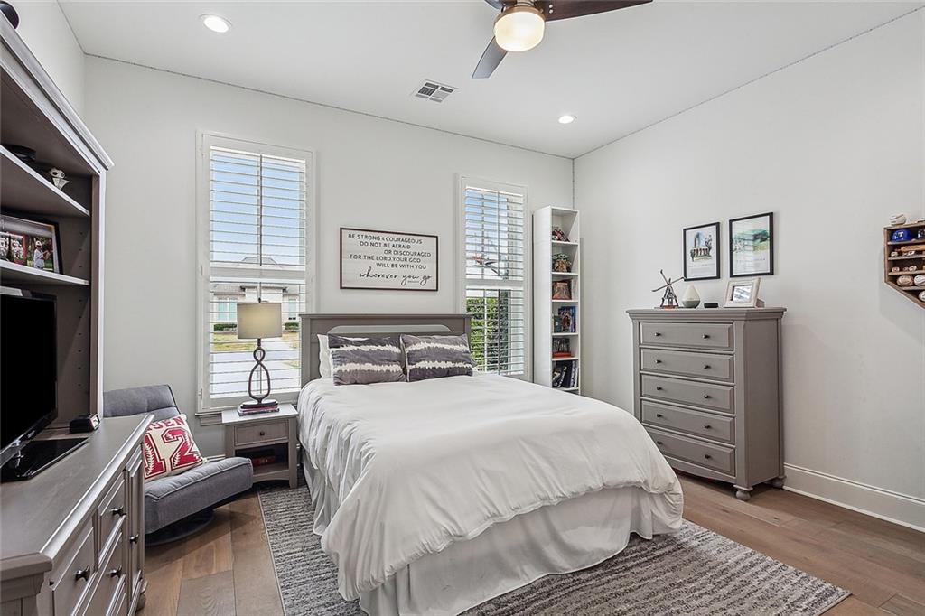 Belle Chasse, Louisiana 70037, United States, 5 Bedrooms Bedrooms, ,5 BathroomsBathrooms,Residential,Pending,50361