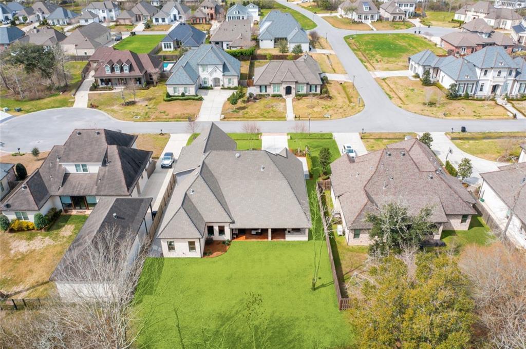 Belle Chasse, Louisiana 70037, United States, 5 Bedrooms Bedrooms, ,5 BathroomsBathrooms,Residential,Pending,50361