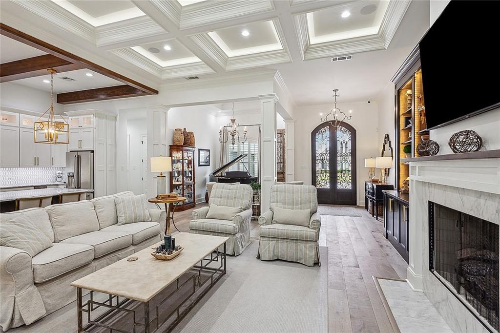 Belle Chasse, Louisiana 70037, United States, 5 Bedrooms Bedrooms, ,5 BathroomsBathrooms,Residential,Pending,50361