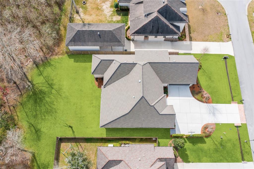 Belle Chasse, Louisiana 70037, United States, 5 Bedrooms Bedrooms, ,5 BathroomsBathrooms,Residential,Pending,50361