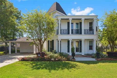 3752 LAKE CHARLES Drive Gretna LA 70056
