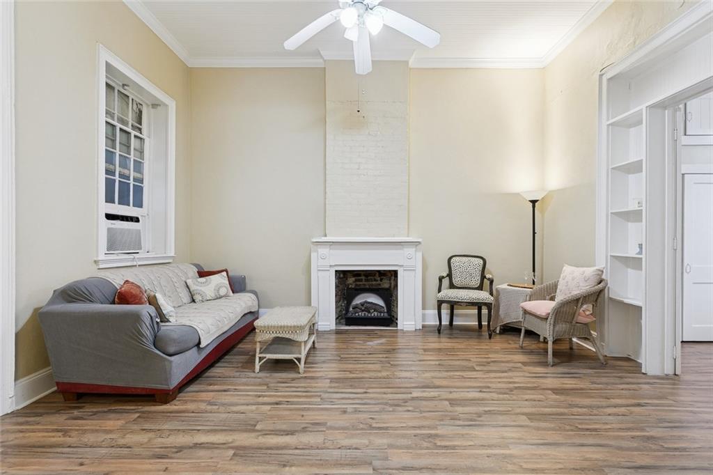 1224 BOURBON Street 1