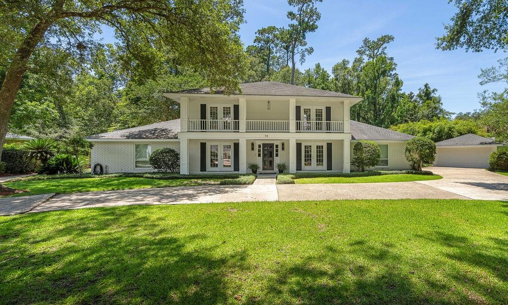 72 RIVERDALE Drive
