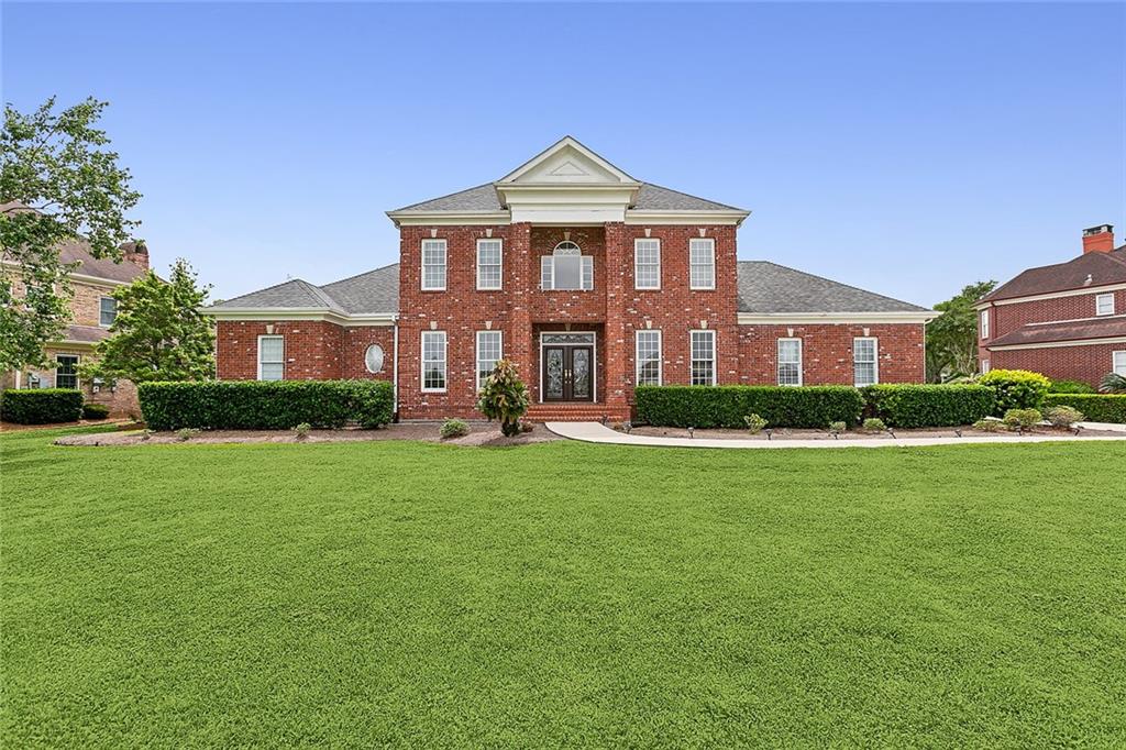 158 ENGLISH TURN Drive