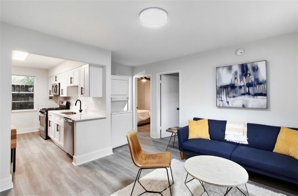912 4TH Street
