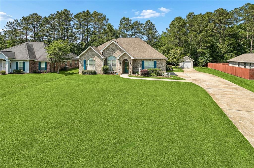 1049 FOREST RIDGE Loop