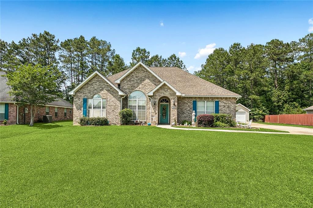 1049 FOREST RIDGE Loop