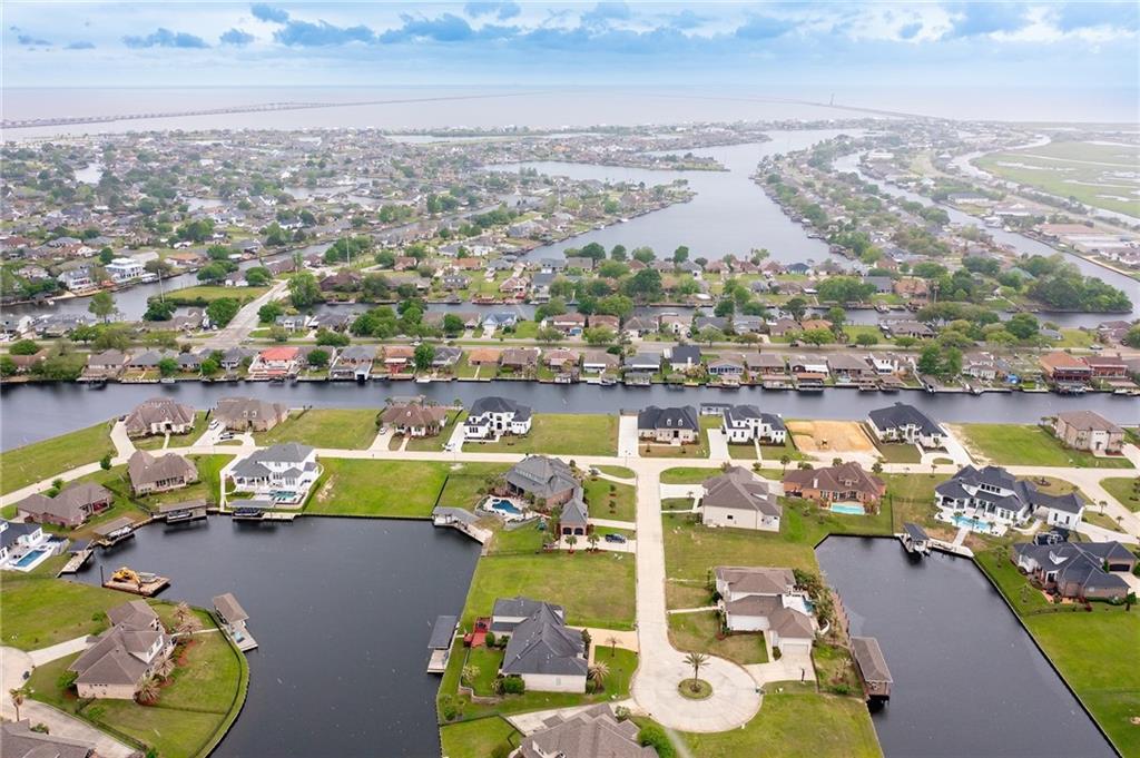 504 LOGAN ISLAND Court