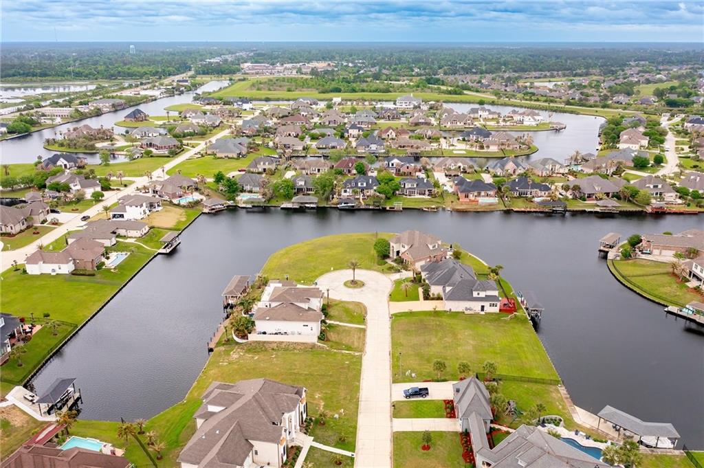 504 LOGAN ISLAND Court