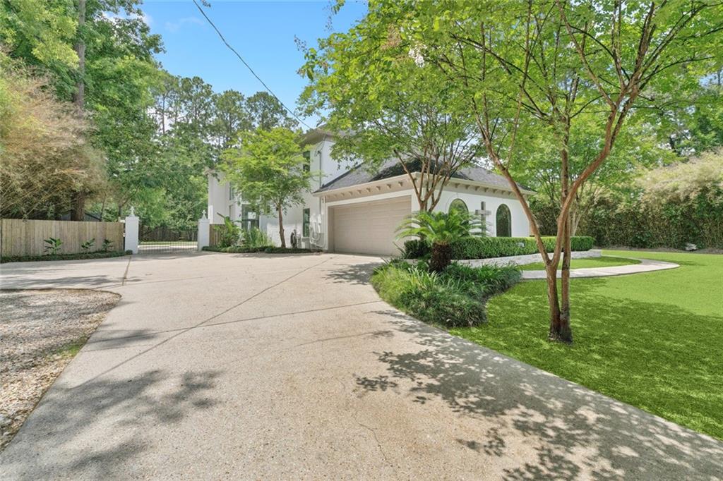 4 N AZALEA Drive