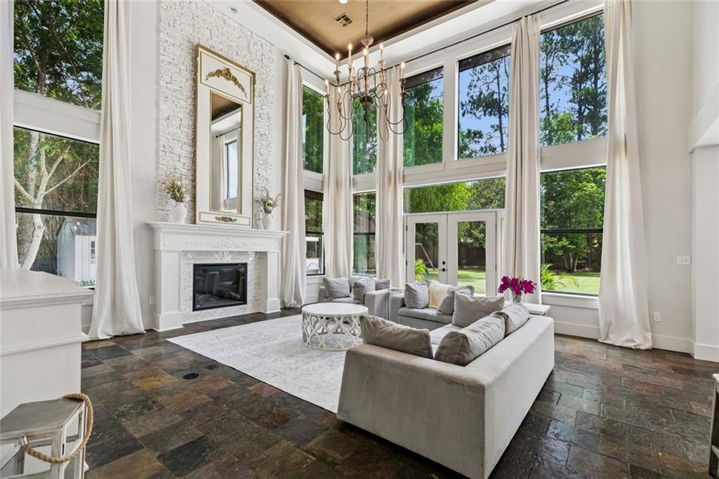 4 N AZALEA Drive