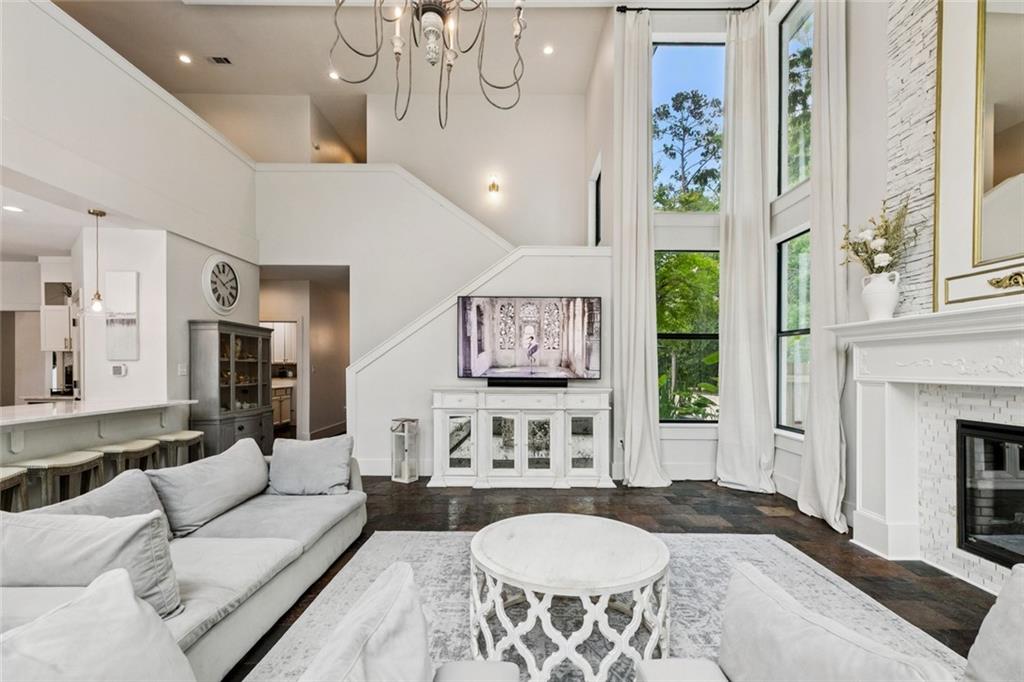 4 N AZALEA Drive
