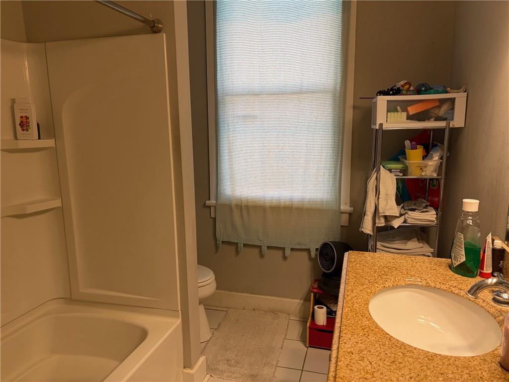 4404 06 WALMSLEY Avenue