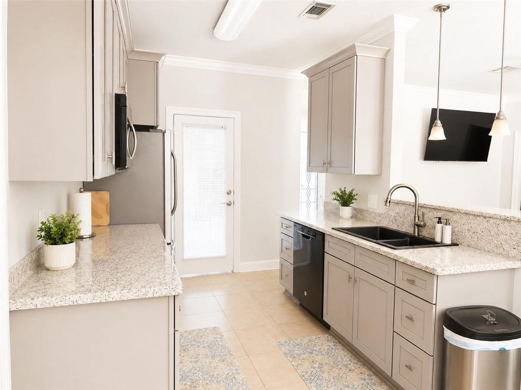 22485 GEMSTONE Place