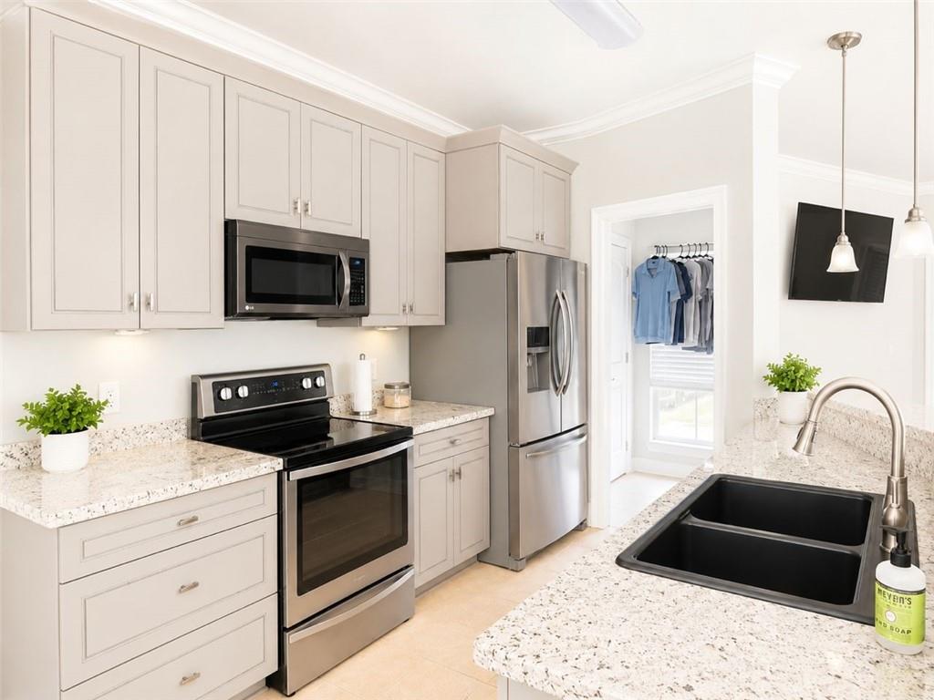 22485 GEMSTONE Place