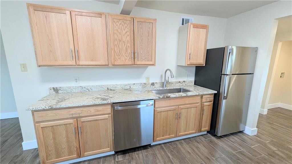 6234 36 CURIE Street