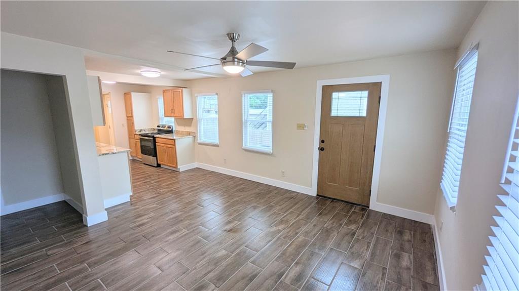 6234 36 CURIE Street