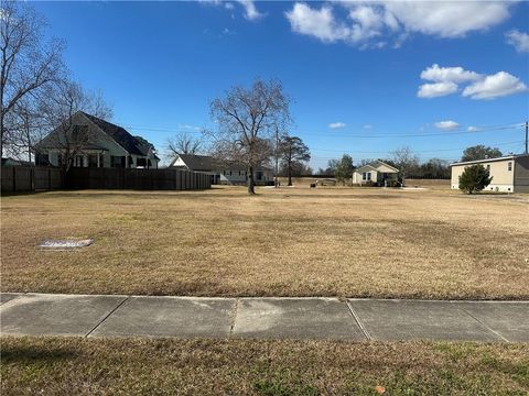 1920 ROSE Street Arabi LA 70032