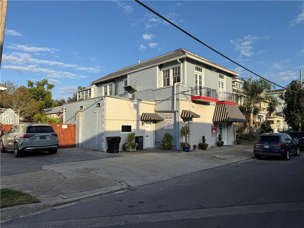 3925 IBERVILLE Street