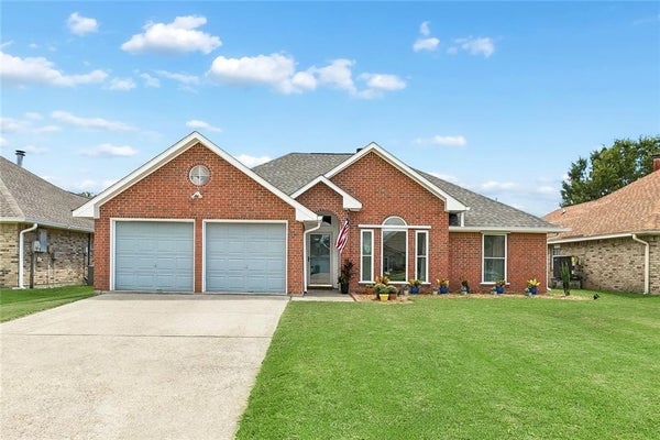 191 MOONRAKER DR, SLIDELL, LA 70458 - Image 477a4e986106f0d33cd07ce0be4839fe/3115244457