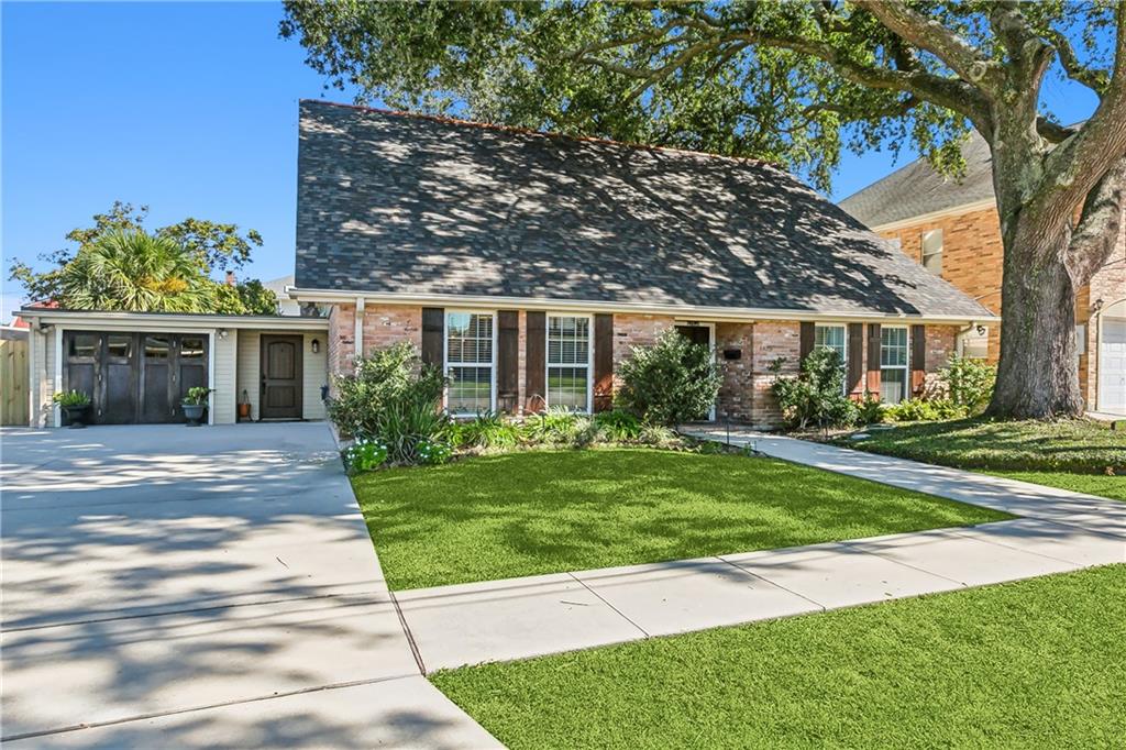 1425 MELODY Drive