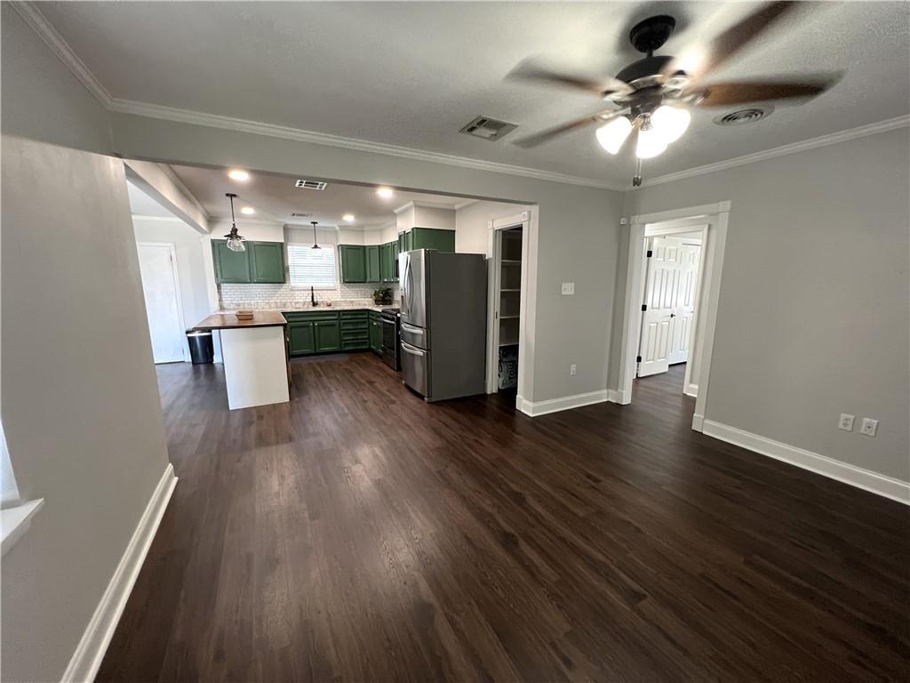 248 WILLOW Drive