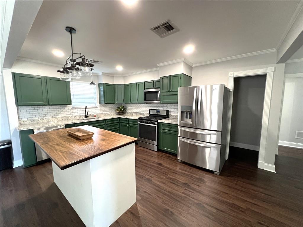 248 WILLOW Drive