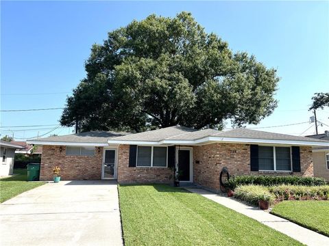 248 WILLOW Drive Gretna LA 70053