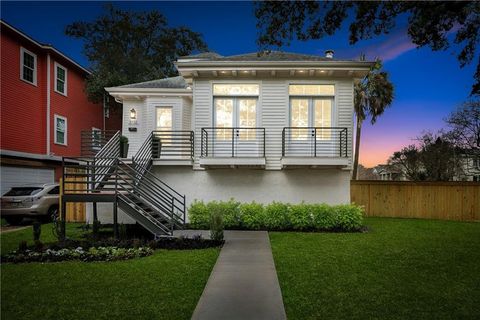 3132 NAPOLEON Avenue New Orleans LA 70125