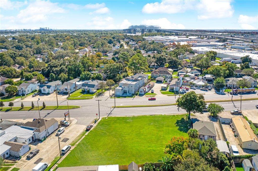 4701 JEFFERSON Highway