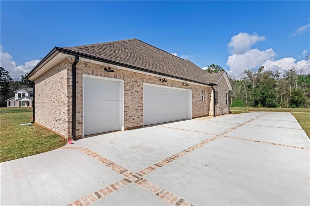 Covington, Louisiana 70435, United States, 4 Bedrooms Bedrooms, ,4 BathroomsBathrooms,Residential,Pending,38104