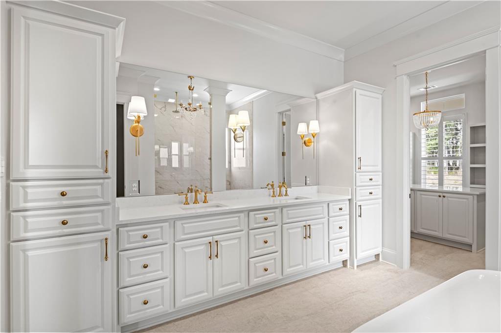 Covington, Louisiana 70435, United States, 4 Bedrooms Bedrooms, ,4 BathroomsBathrooms,Residential,Pending,38104