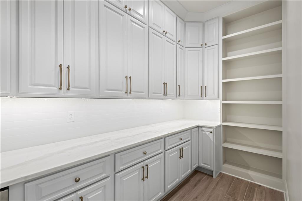 Covington, Louisiana 70435, United States, 4 Bedrooms Bedrooms, ,4 BathroomsBathrooms,Residential,Pending,38104