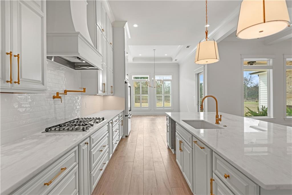 Covington, Louisiana 70435, United States, 4 Bedrooms Bedrooms, ,4 BathroomsBathrooms,Residential,Pending,38104